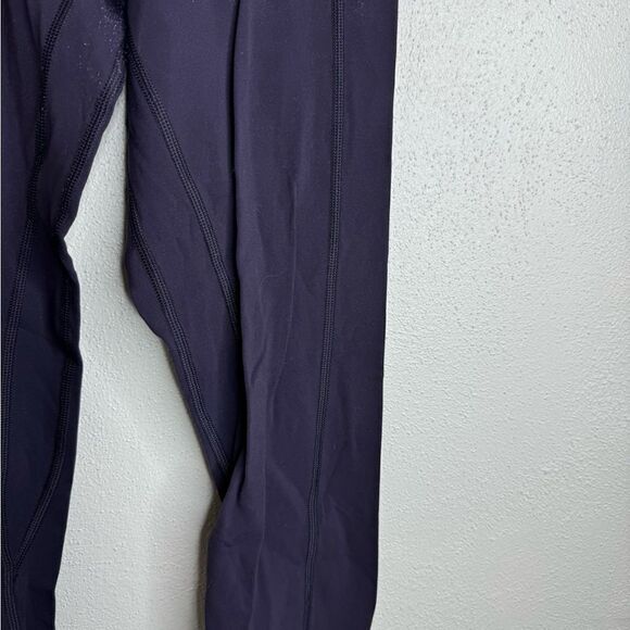 Lululemon Pushing Limits Crop in Boysenberry Size 4 - 21" Long - Picture 5 of 12